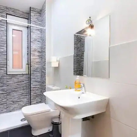 Ace Z12 Céntrico 3 Pax - Parking Gratis Bilbao