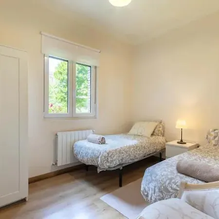 Ace Z12 Céntrico 3 Pax - Parking Gratis Bilbao